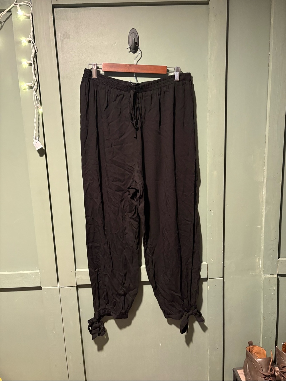 SHEIN Black Drawstring Tie-Hem Joggers
